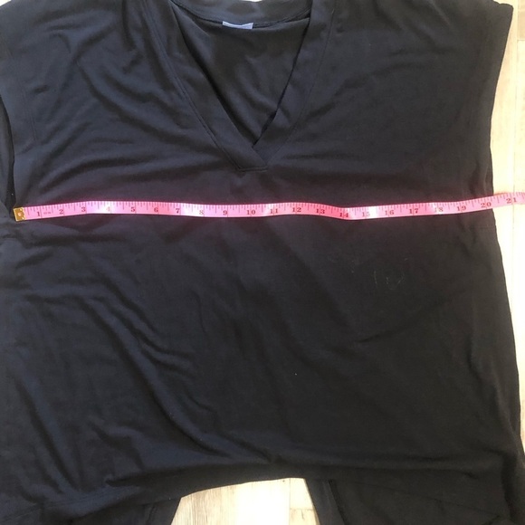 Athleta Explorer tee - Picture 9 of 13
